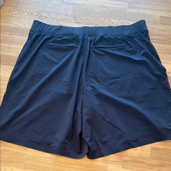 Athleta Women's Black Athletic Shorts - Picture 4 of 4